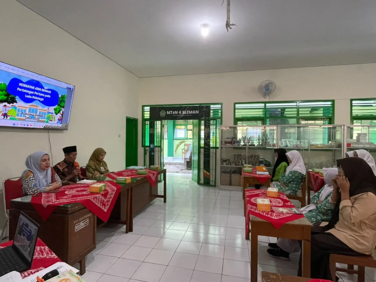 P3LP MTsN 4 Sleman: Bekali Warga Madrasah Keterampilan Pertolongan Pertama pada Luka Psikologis