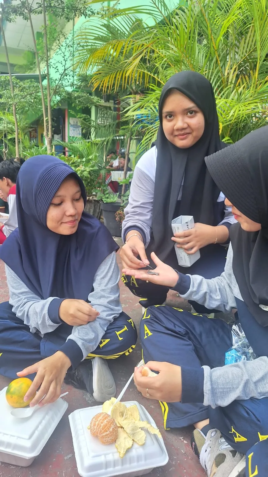 Jaga Kesehatan Remaja Putri, KKR MAN 2 Sleman Rutin Bagikan Tablet Tambah Darah Setiap Pekan