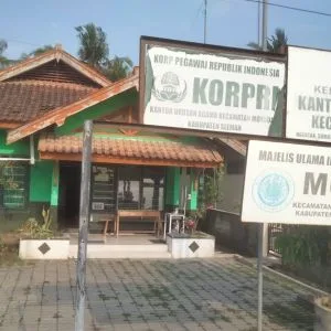 Gedung KUA Moyudan