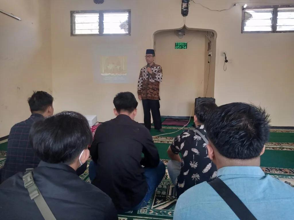 KUA Godean Adakan Bimbingan Caten Mandiri