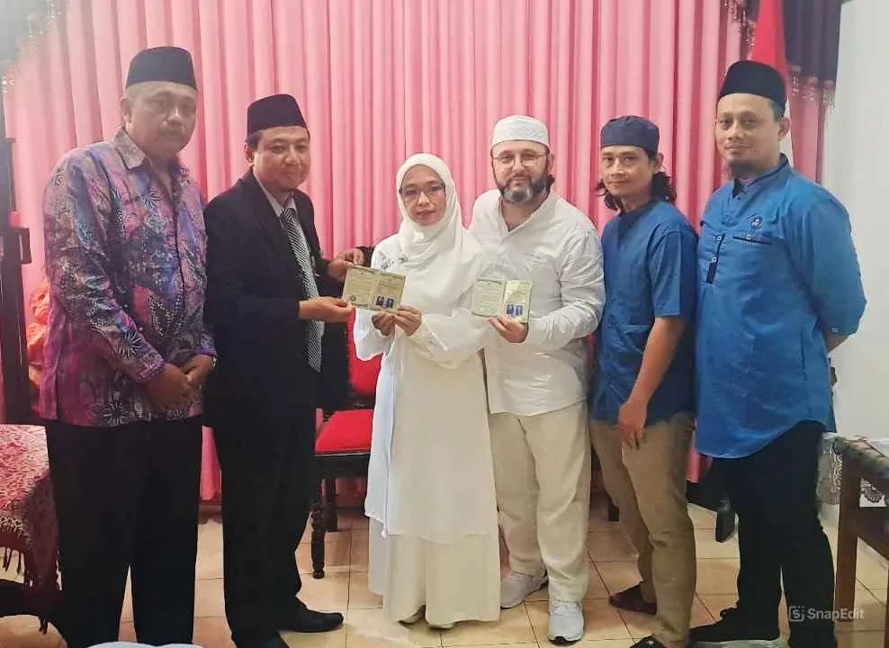 Pernikahan Bule Amerika di KUA Godean, Bukti Cinta Tak Punya Jarak