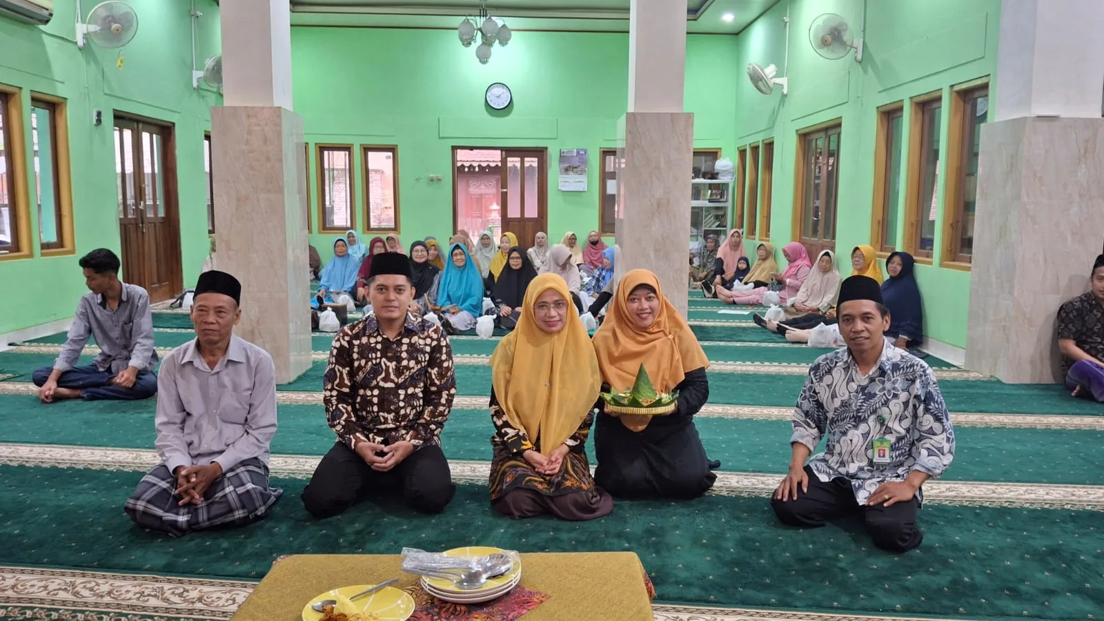 Istiqamah dalam Ilmu, Cahaya Majelis Taman Surga Terus Menyala