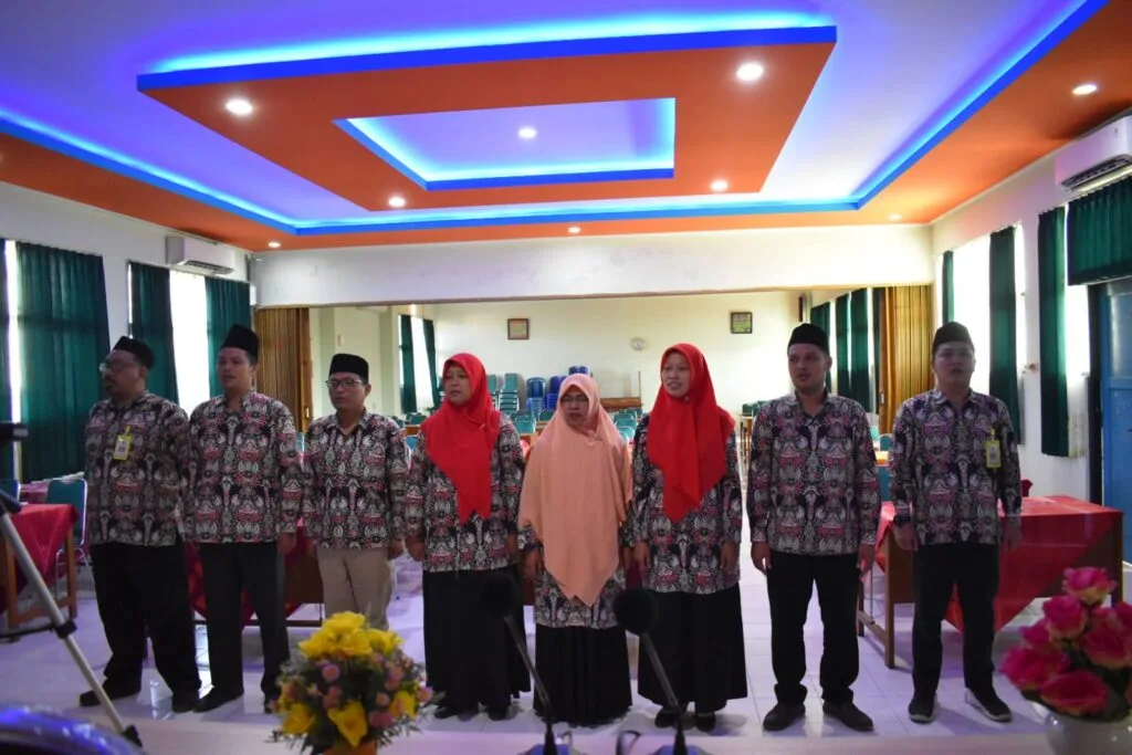 Delapan ASN MTsN 8 Sleman Dilantik dan Diambil Sumpah Jabatan Guru Ahli Pertama Kemenag DIY