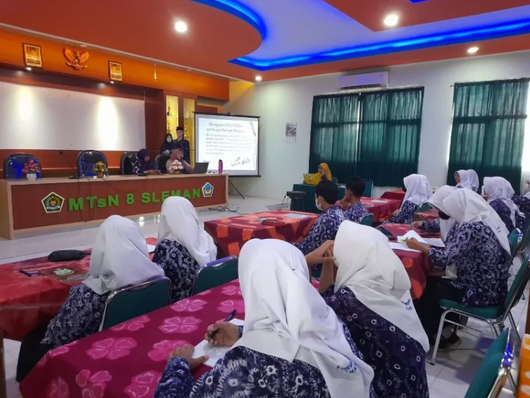 Sambutan Kepala MTsN 8 Sleman dalam Penyuluhan ABAT