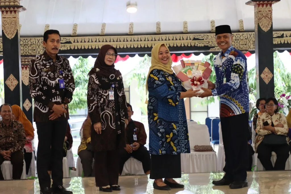 Kepala Madrasah MTsN 8 Sleman Ikuti Hari Kunjung Perpustakaan