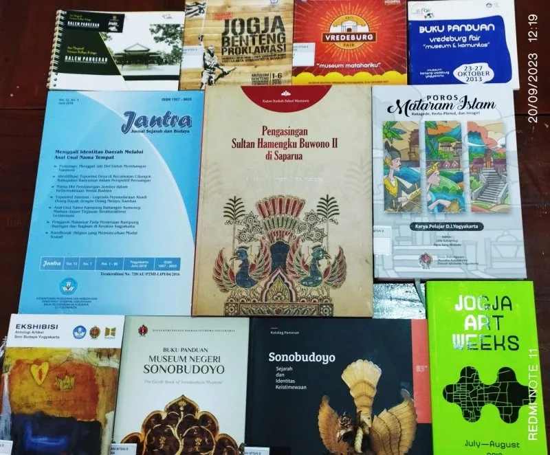 Kenalkan Sejarah dan Budaya Lokal, Perpustakaan MTs N 8 Sleman Tambah Koleksi Buku Sejarah dan Kebudayaan Lokal