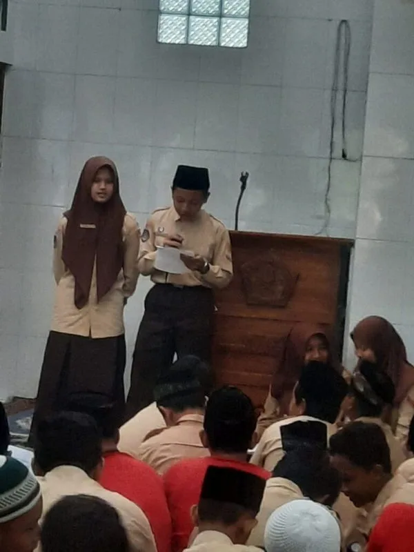 Disiplin, Teladan, dan Ikhlas di Usung Pasangan No 1 pada Pemilos MTs N 8 Sleman