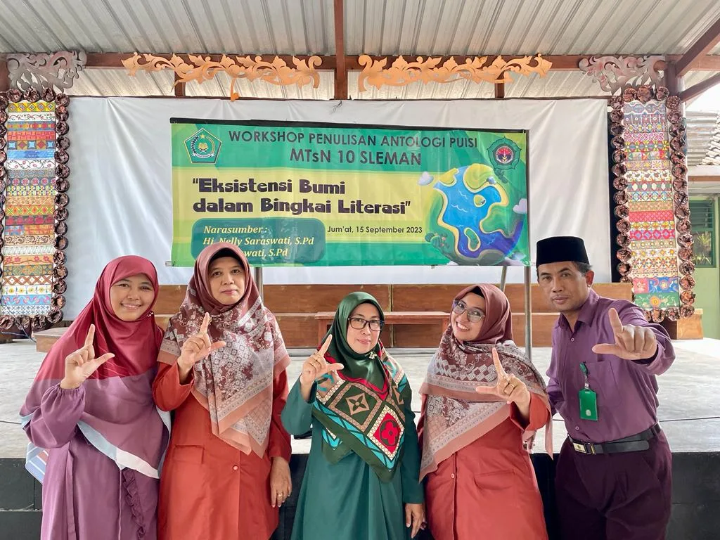 Usung Tema Pelestarian Bumi, MTsN 10 Sleman Gelar Workshop Penulisan Antologi Puisi