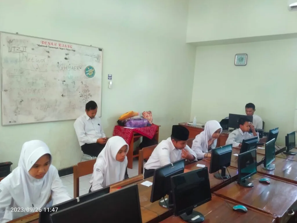 Jelang Pelaksanaan AKMI 2023, MTsN 7 Sleman Selenggarakan Gladi Bersih