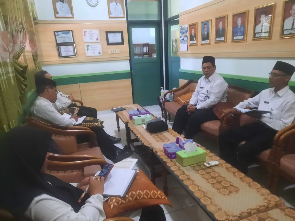 Rapat Koordinasi Kepala dan Wakil Kepala MTsN 8 Sleman