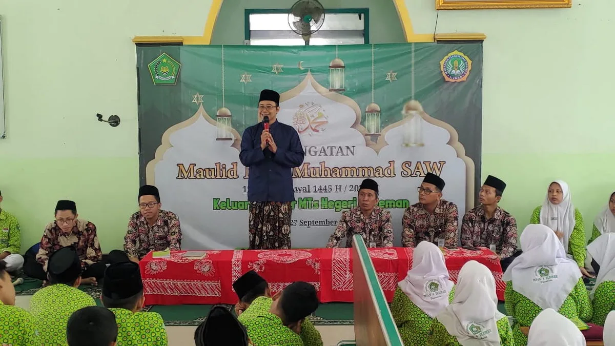 Peringatan Maulid Nabi Muhammad SAW di MTsN 4 Sleman: Teladani Akhlak Rasulullah sebagai Bekal Pribadi yang Unggul