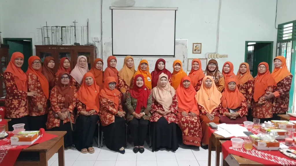 Pertemuan Rutin DWP MTsN 4 Sleman bagi Ilmu Perawatan Kecantikan