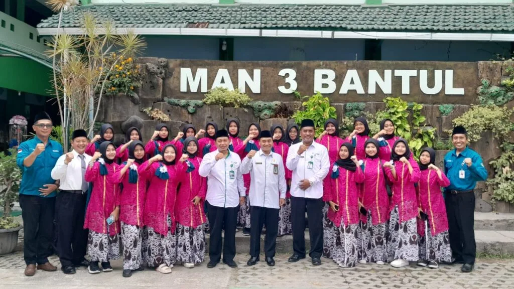 Karawitan MTsN 4 Sleman Tampil Pada Peresmian Gedung SBSN di MAN 3 Bantul