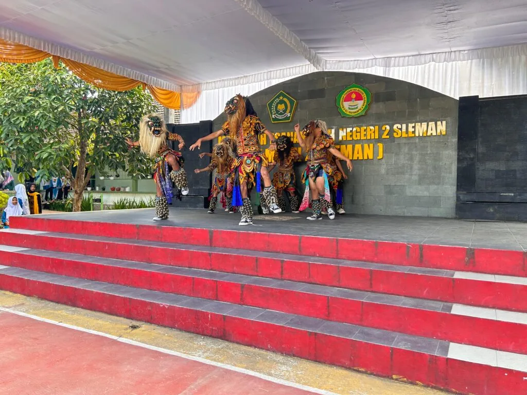 Gali Potensi Siswa, MTsN 2 Sleman Selenggarakan Pentas Seni Antarkelas
