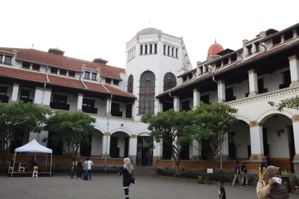 Kunjungan ke Lawang Sewu & Kota Lama, Menelusuri Sosial Ekonomi Masa Hindia Belanda