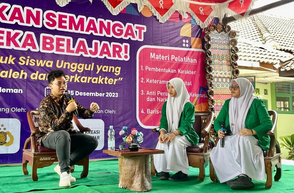 Mantap , Konten Kreator Danang Giri Sadewa Beri Motivasi Siswa MTsN 10 Sleman
