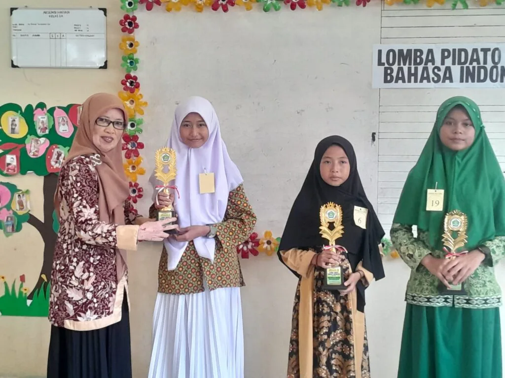 Berbekal Keberanian, Siswa MIN 2 Sleman Sabet Juara Khitobah