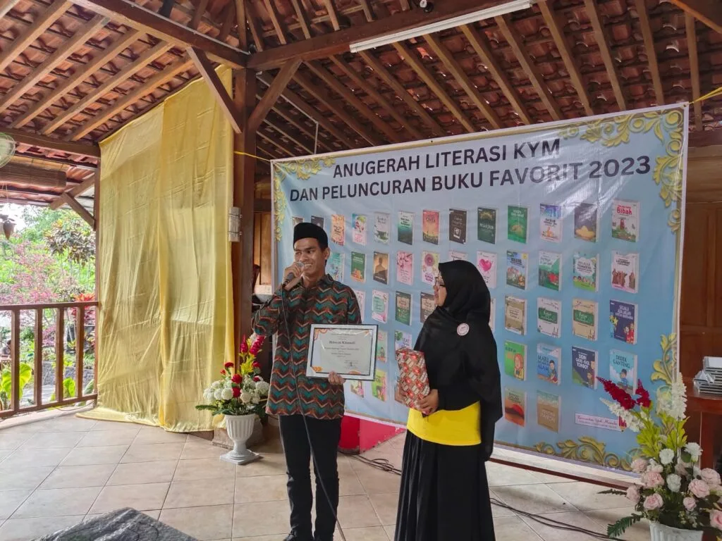 Ikhwan Khanafi, Penulis Muda Raih Penghargaan Penulis Antologi Cerpen Terbaik 2023