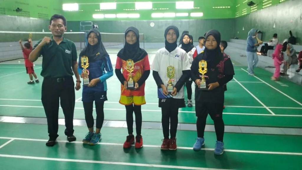 Tangkas, Siswa MIN 2 Sleman Raih Juara Bulu Tangkis