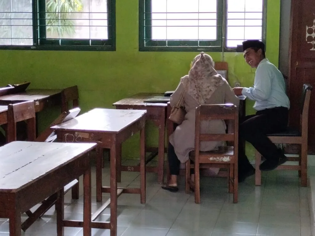 MTsN 2 Sleman Bagikan Rapor Semester Ganjil kepada Orang Tua Siswa