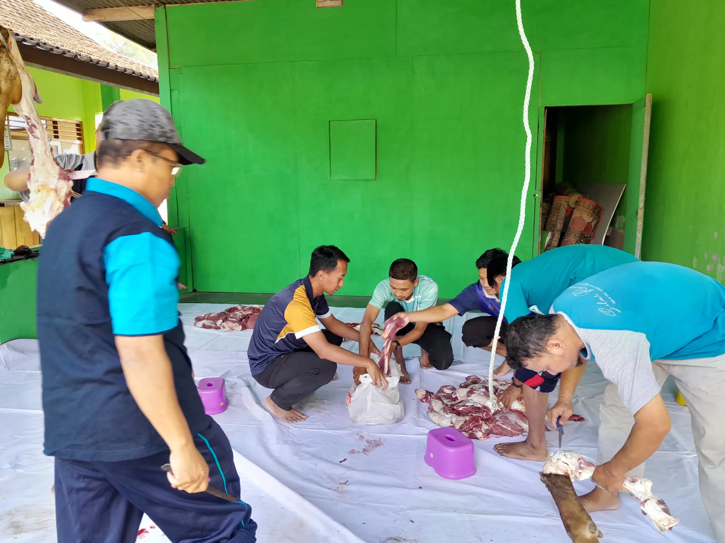 MIN 1 Sleman Berpartisipasi Pada Kurban Gugus III