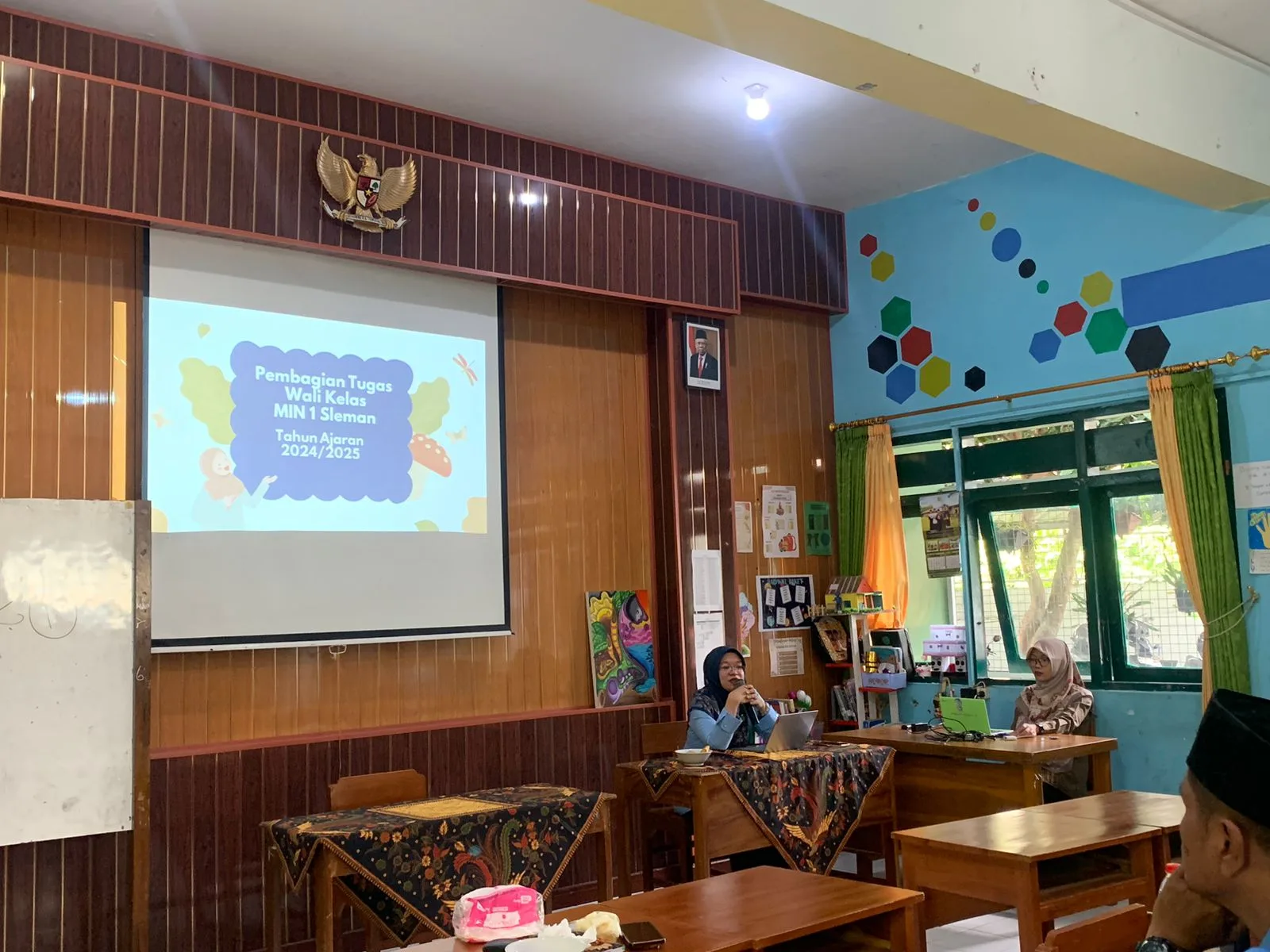 Rapat Pembagian Tugas MIN 1 Sleman Tahun 2024/2025