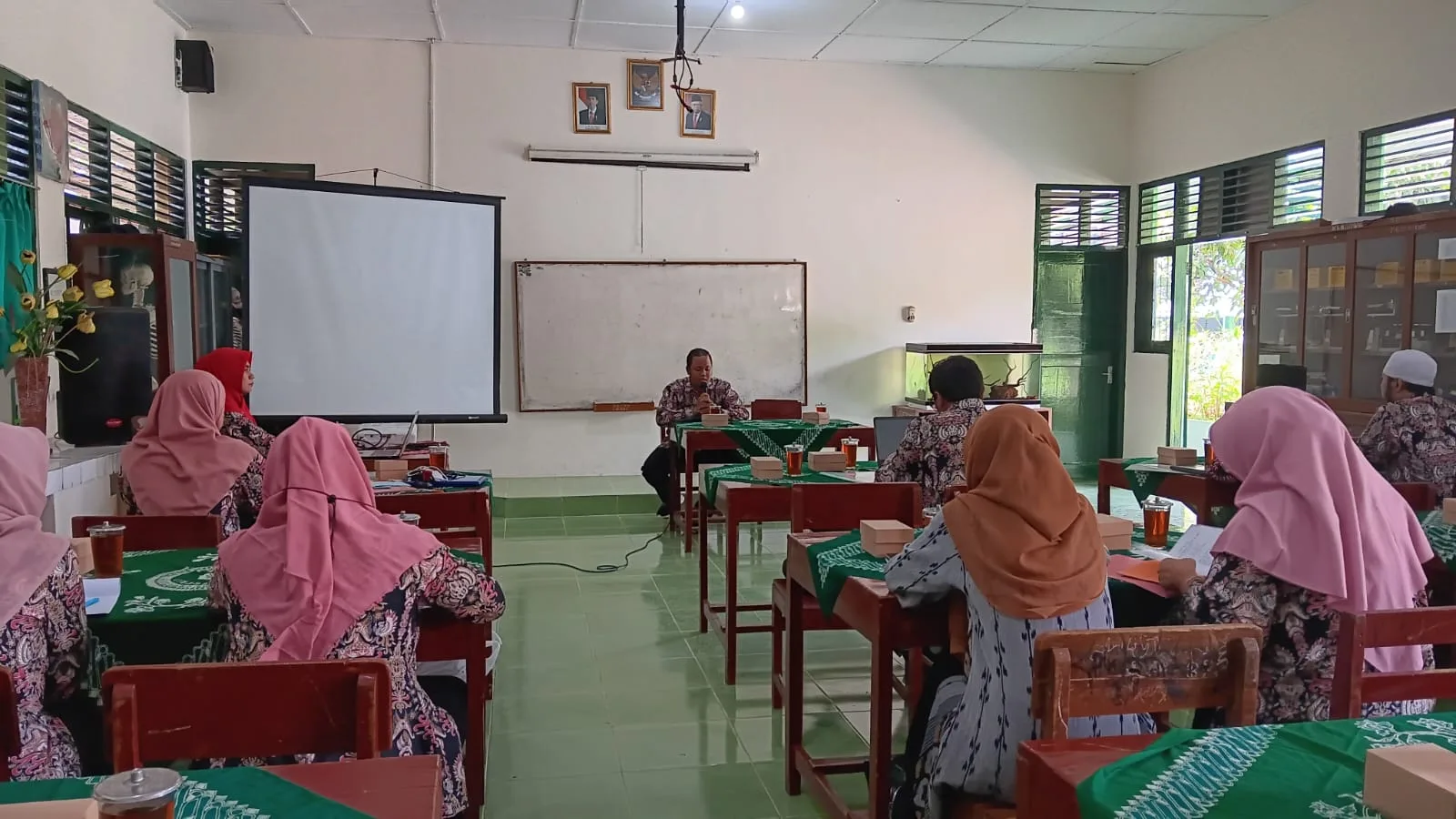Siap Implementasikan Strategi Pembelajaran Baru, Guru Bahasa Jawa MTsN 8 Sleman Ikuti MGMP