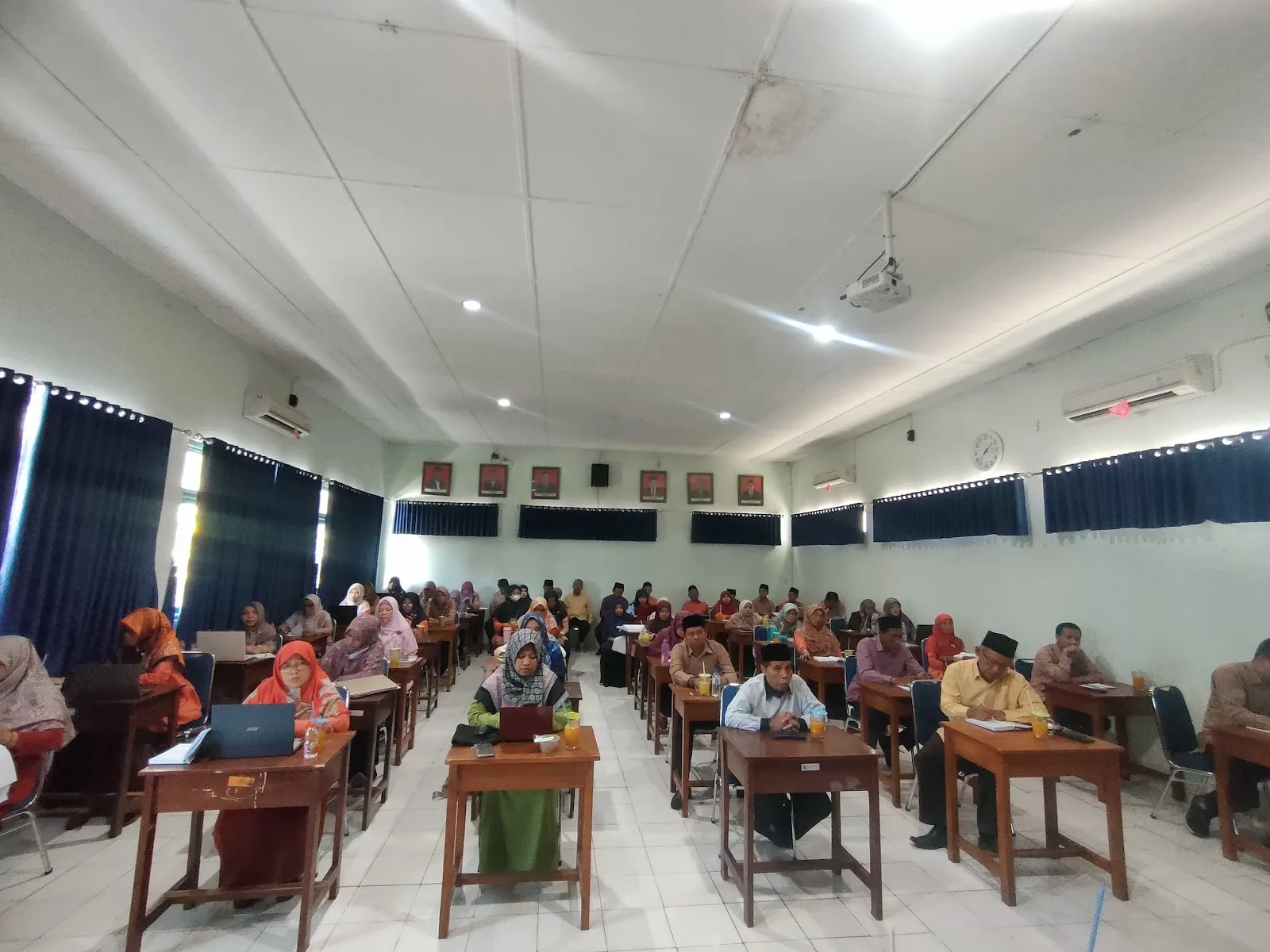 Rapat Dinas Guru dan Tenaga Kependidikan MAN 5 Sleman Bahas Peningkatan Layanan
