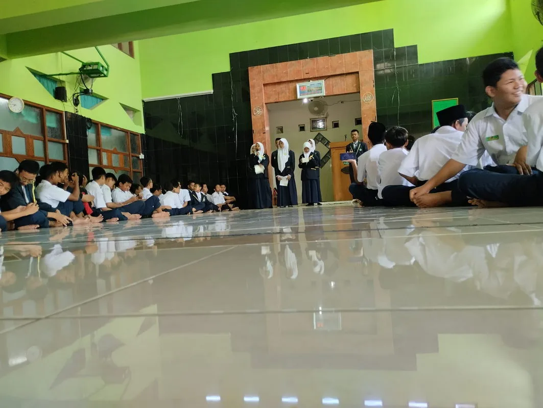 Tiga Kandidat Ketua OSIS MTsN 6 Sleman Orasi Kampanye PEMILOS