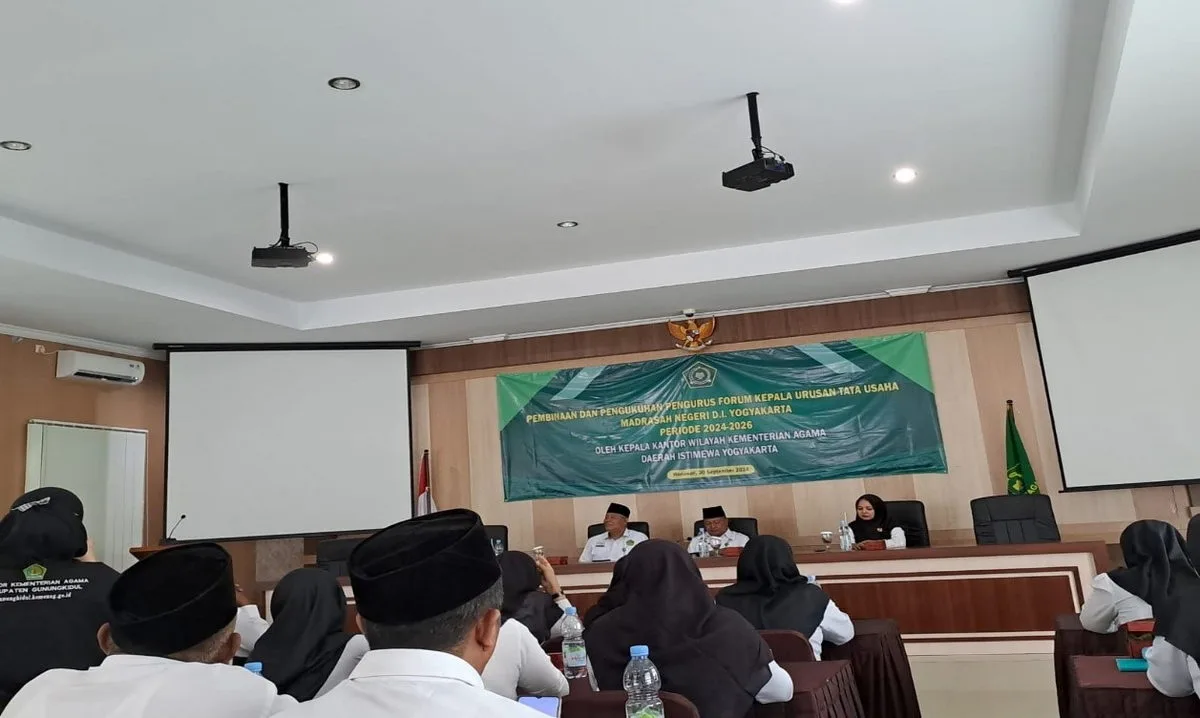 Kepala TU MTsN 8 Sleman Hadiri Forum KTU DIY, Siap Tingkatkan Koordinasi Madrasah