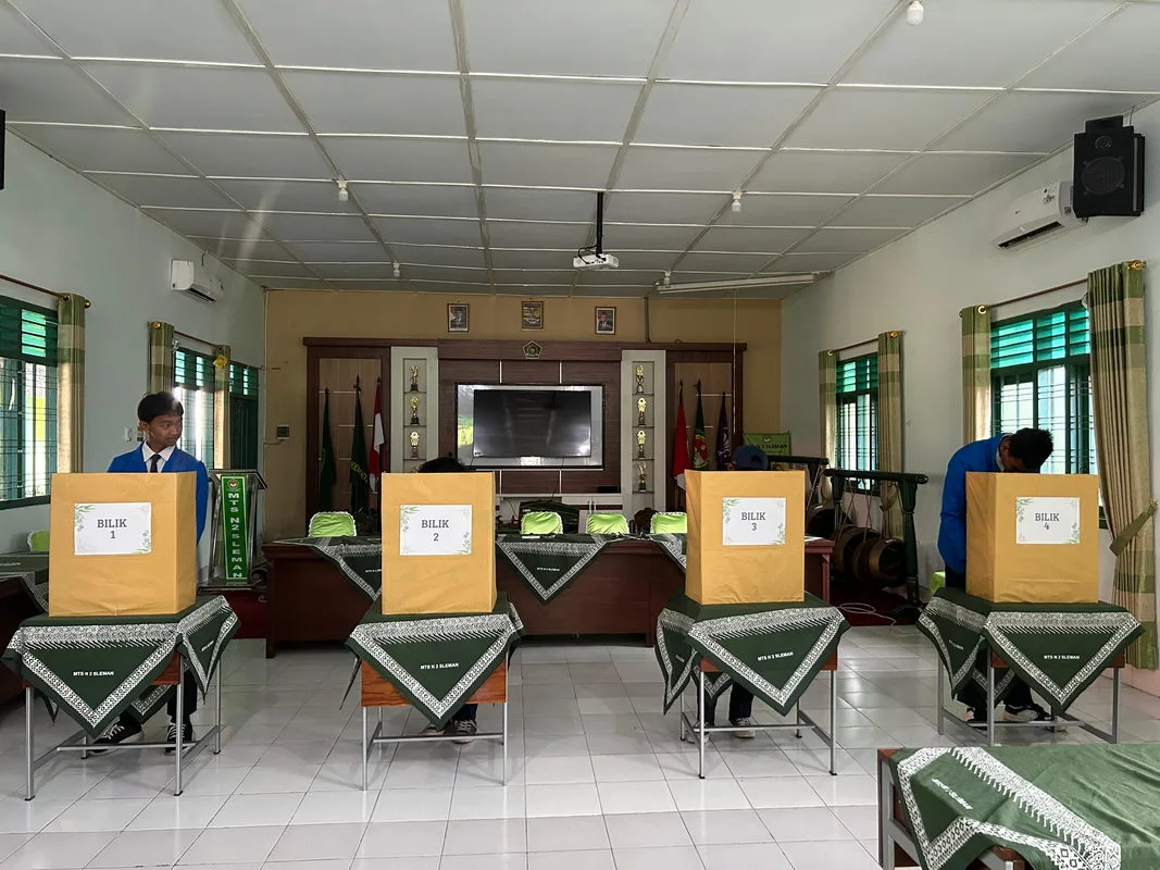 Latih Semangat Demokrasi di Kalangan Siswa, MTsN 2 Sleman Gelar Pemilos