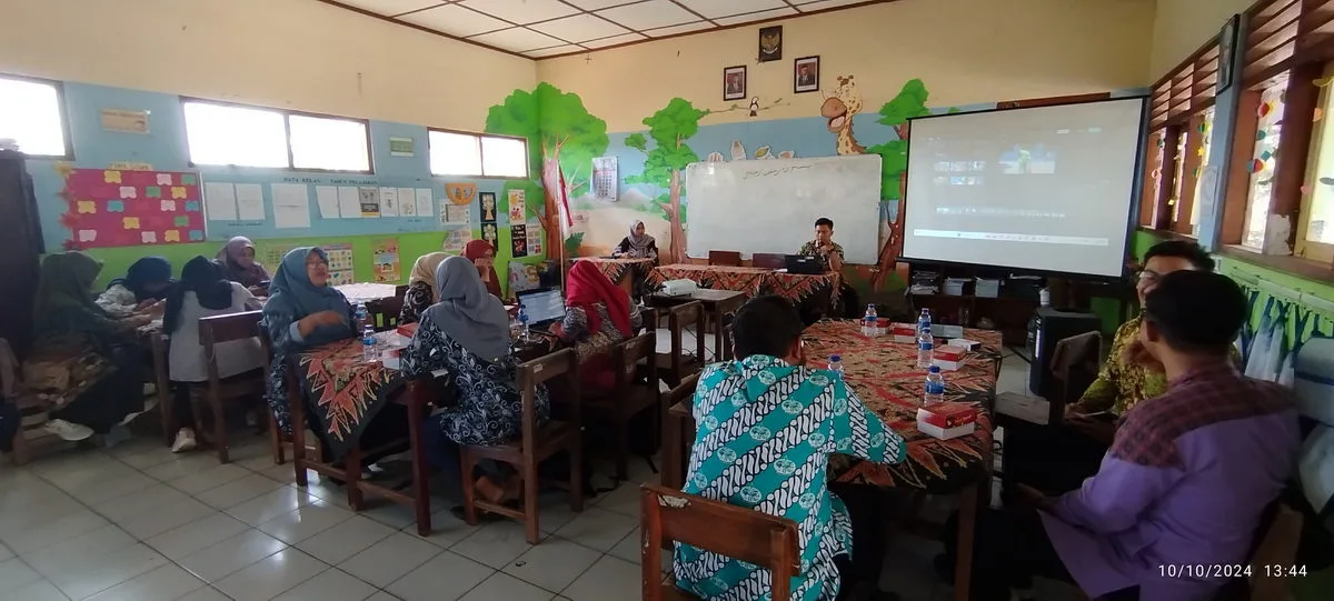 Tingkatkan Kompetensi, Guru MIN 2 Sleman Ikuti Bimtek Pemanfaatan Konten Digital