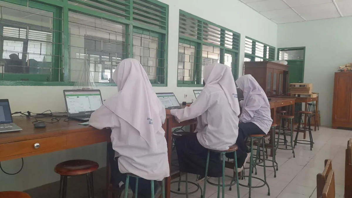 MTsN 8 Sleman Sediakan Fasilitas Laptop bagi Siswa yang Alami Kendala Perangkat Selama ATS