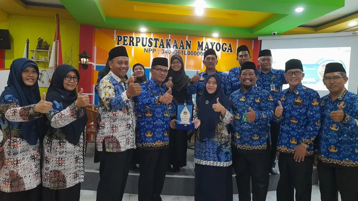 Perpustakaan Mayoga MAN 3 Sleman Sambut Kunjungan Studi Tiru MAN 3 Klaten