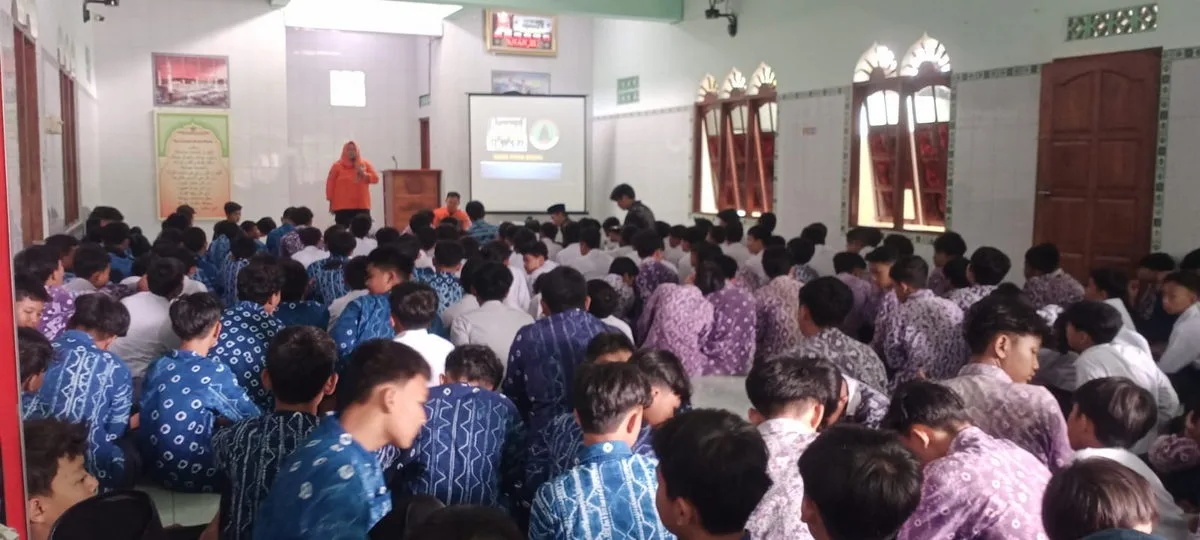 Gandeng FRB Kapanewon Prambanan, MTsN 8 Sleman Gelar Mitigasi Bencana