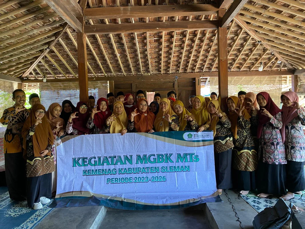 Guru Bimbingan Konseling MTsN 2 Sleman Ikuti Kegiatan MGBK