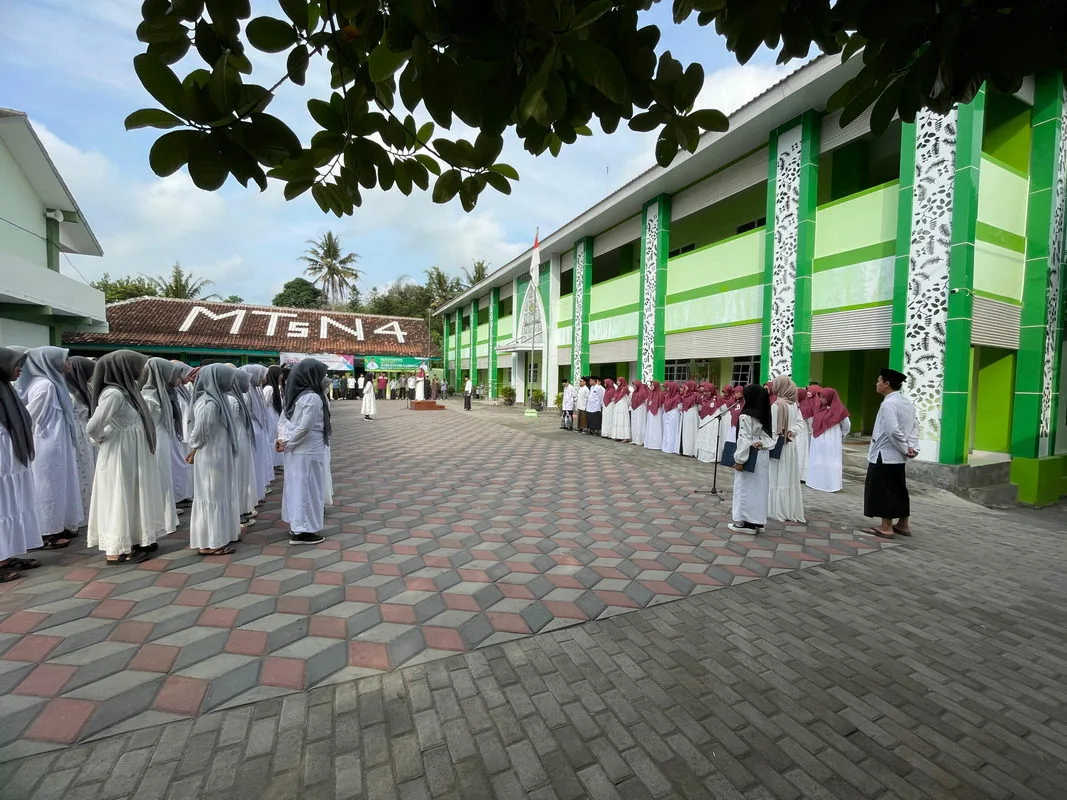 MTsN 4 Sleman Peringati Hari Santri 2024, Pembina Apel Bacakan Amanat Menteri Agama