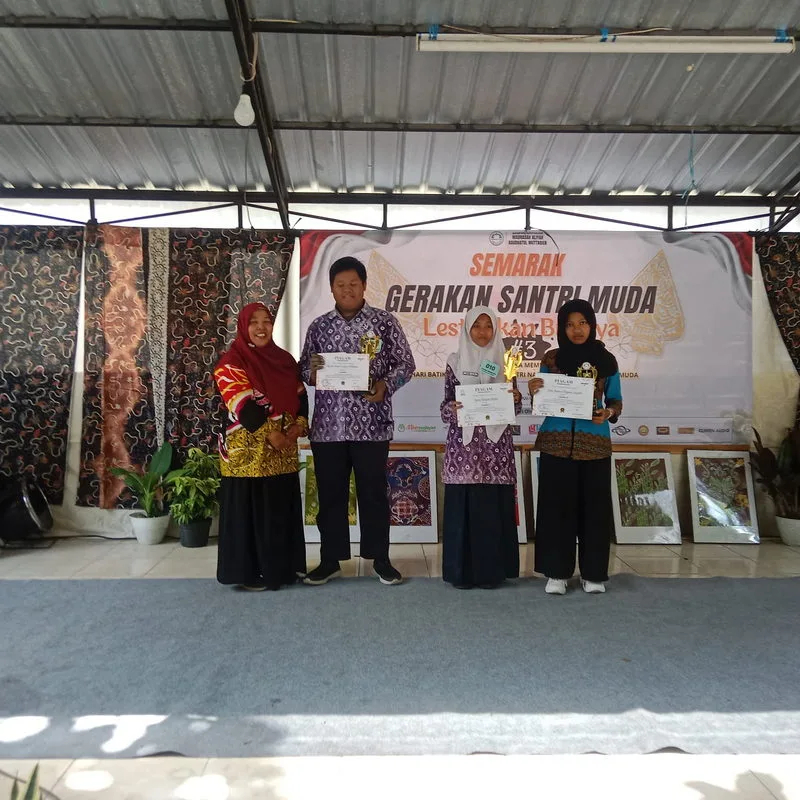 Siswa MTs Negeri 8 Sleman Raih Juara 1 dalam Lomba Membatik Tingkat Provinsi