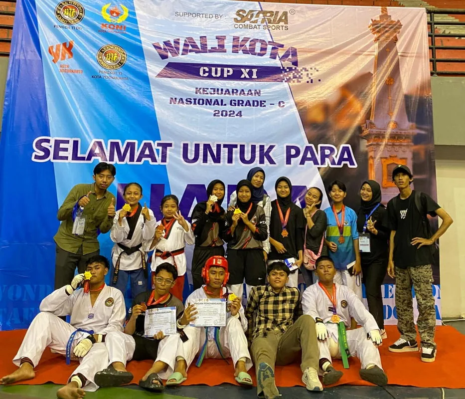 Peserta Didik MTsN 7 Sleman Kembali Borong Medali dalam Kejuaraan Taekwondo Walikota Cup XI