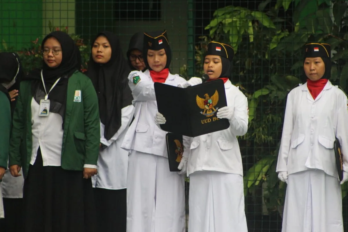 Upacara Hari Sumpah Pemuda Di MAN 2 Sleman Berjalan Khidmat