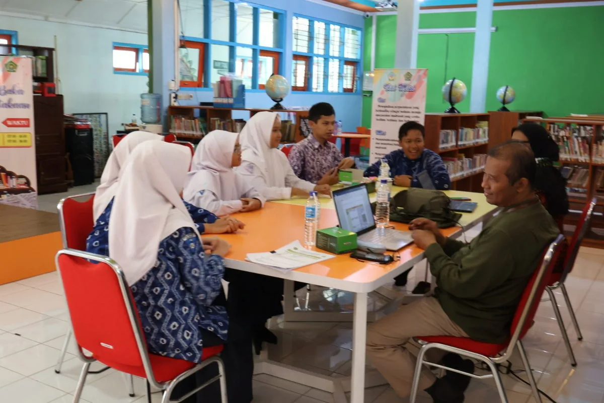 Asesor BAN PDM DIY Wawancarai Siswa MTsN 8 Sleman, Gali Proses dan Harapan Pembelajaran