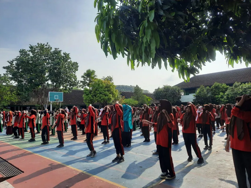 MTsN 8 Sleman Gelar Senam Bersama, Dukung Gaya Hidup Sehat dan Kebersamaan