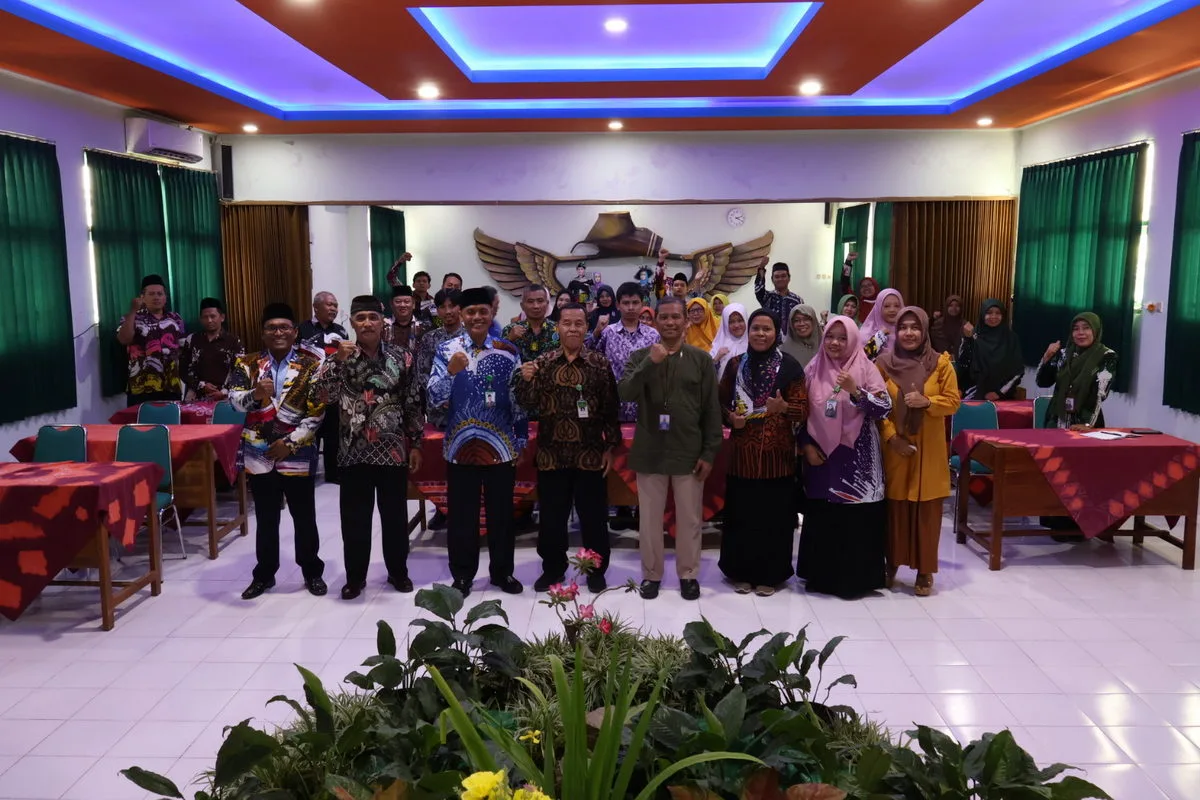 MTsN 8 Sleman Sukses Laksanakan Visitasi Akreditasi