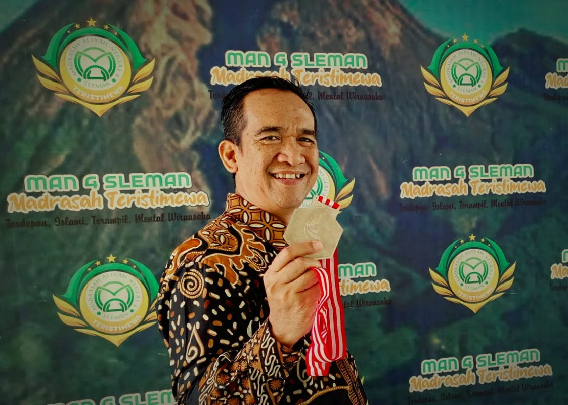 MAN 4 Sleman Sabet Medali Perak dalam Kompetisi Riset Guru Tingkat Internasional