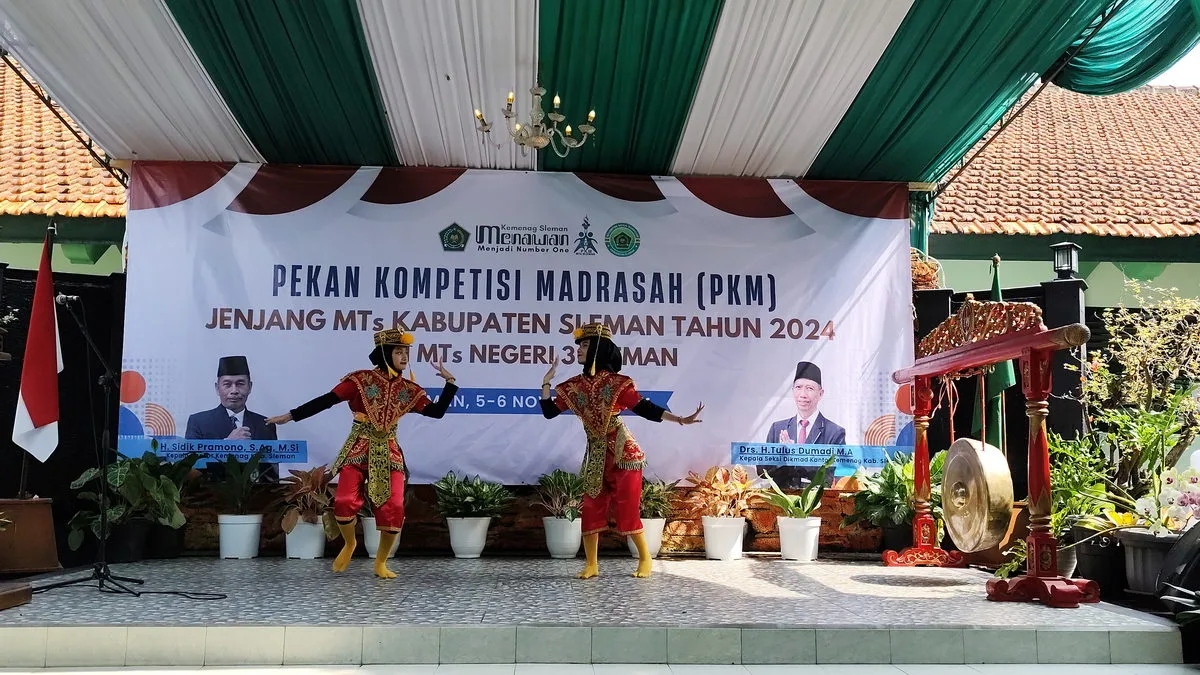 Tari Angguk Manis Meriahkan Pembukaan Pekan Kompetisi Madrasah 2024