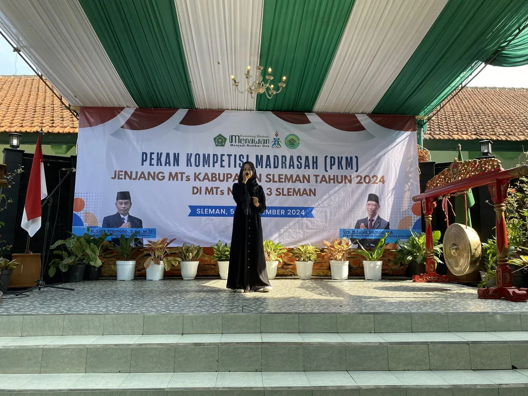 Banjir Pujian, Tiara Zahrotussyta Suguhkan Lagu Pembuka PKM