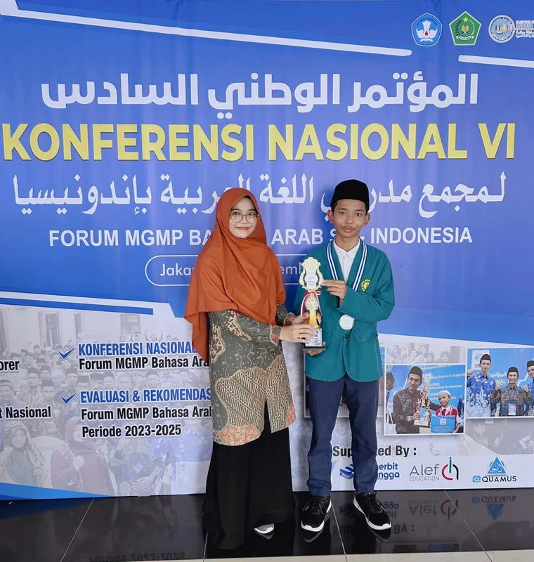 Berjuang Tak Kenal Lelah, Siswa MTs Negeri 3 Sleman Berhasil Sabet Medali Perak OBA-7 Nasional