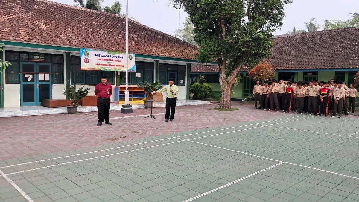 Kesiapan Tanggap Gempa: MTs Negeri 1 Sleman Gelar Sosialisasi Mitigasi Bencana