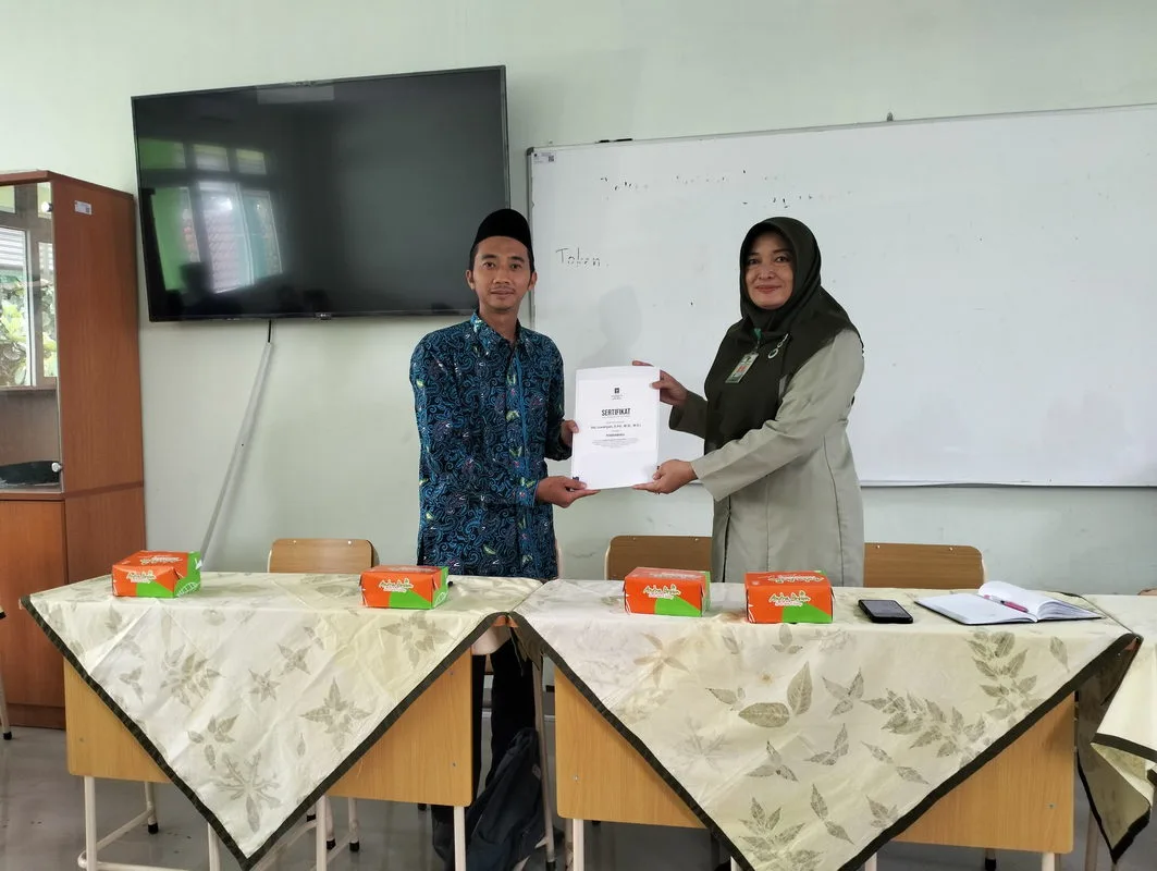 MTsN 9 Sleman Perkuat Kerja Sama dengan Prodi PAI FIAI-UII melalui Penandatanganan MoU