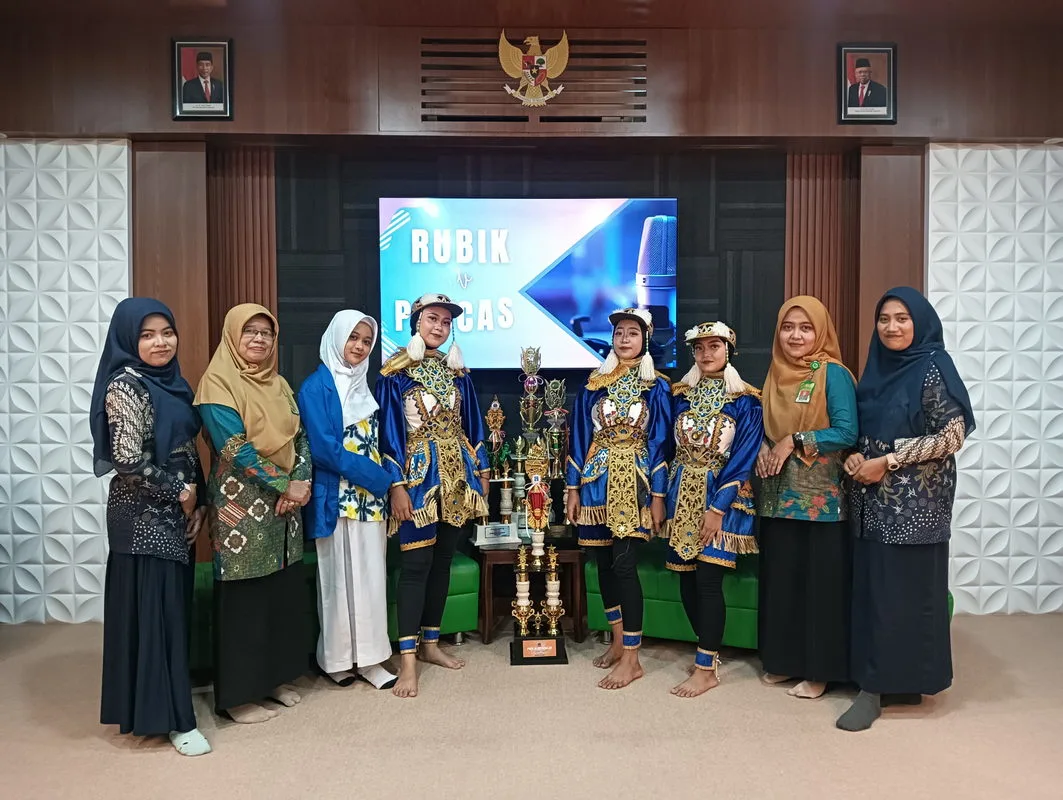 Bahas Prestasi Drumband, MTsN 2 Sleman Tampil di Podcast Rubik Kemenag